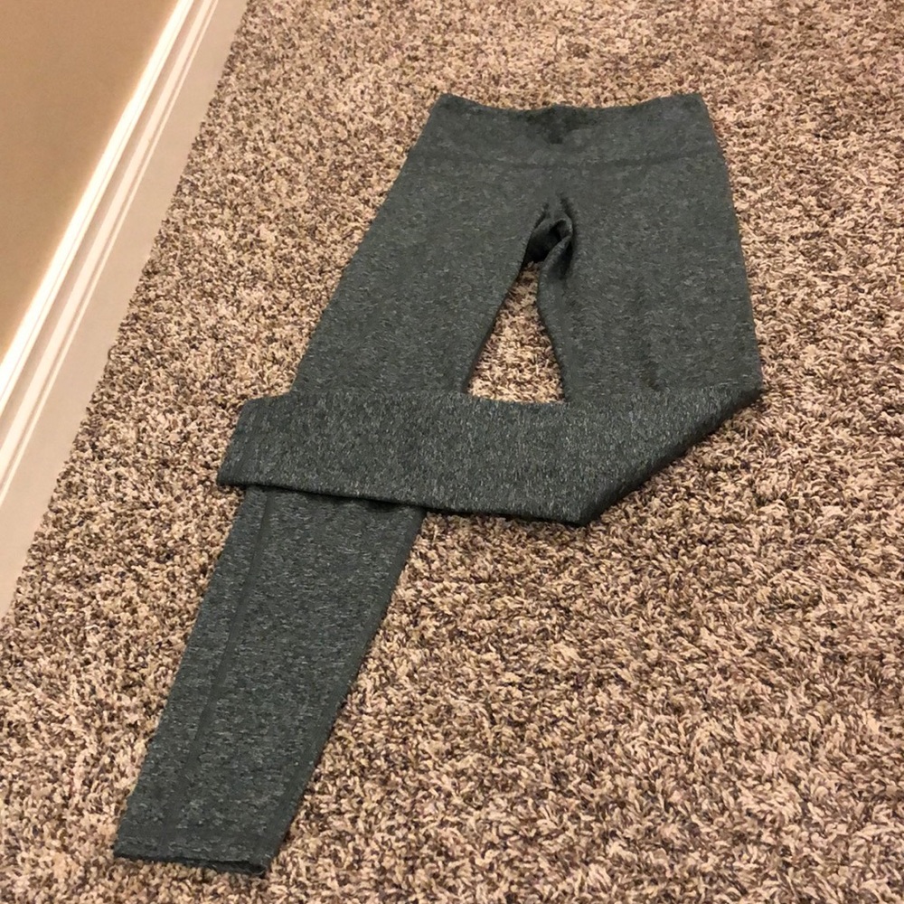 Green go-dry old navy leggings!!